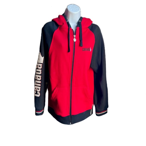IT’S FUN TO BE CANADIAN Hoodie, Red & Black / Size S - Picture 10 of 15